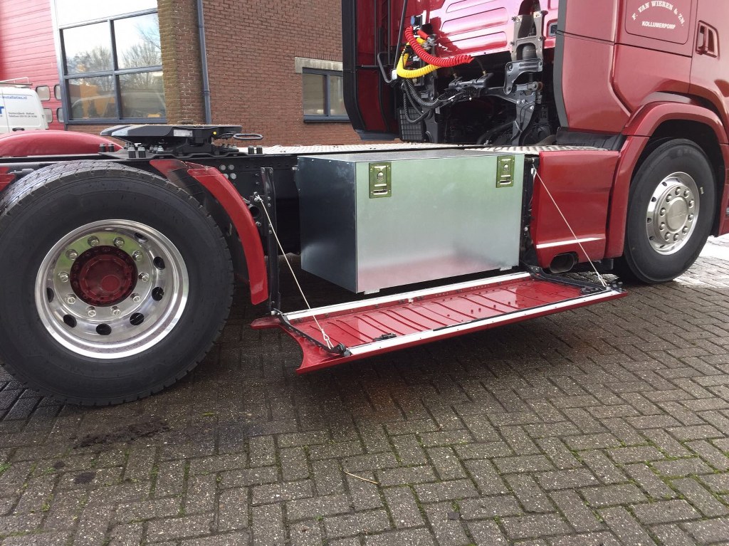 Nordic AKA Scania NGS 4x2 wb3750 achter skirt